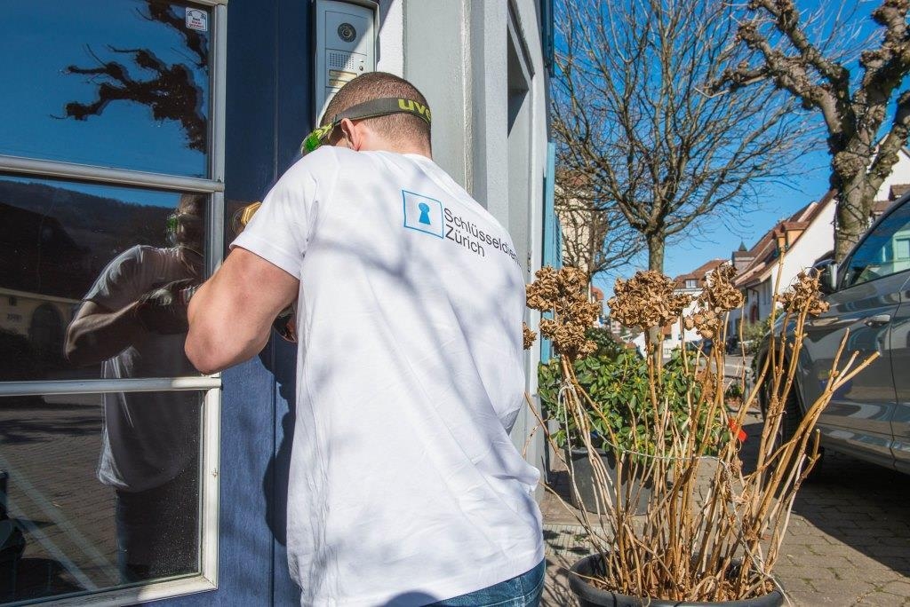 Schlüsseldienst Blaumeisliweg Zürich